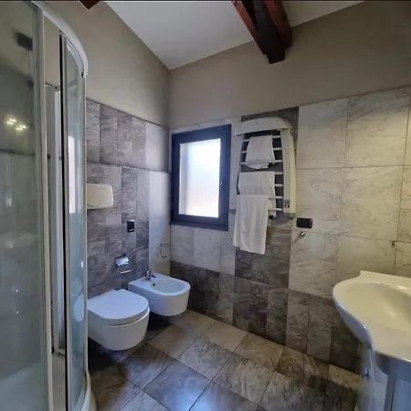 B&bvistamarecapomulini Acireale